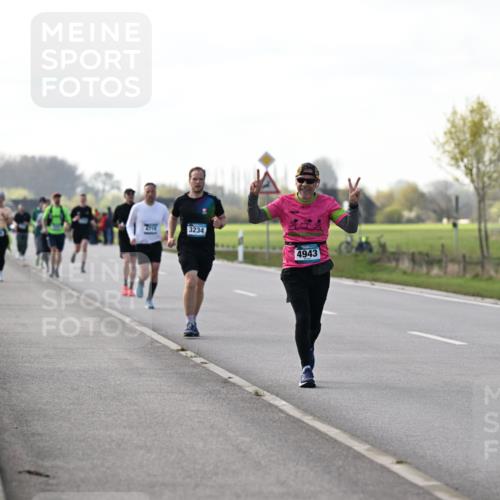 12.04.2026 - 45. Internationalen Wilhelmsburger Insellauf Dr. Thomas Lammeyer http://msf.ph/oto/9445610 12.04.2026 10:23:45 Laufen 3234, 4943 meine-sportfotos.de