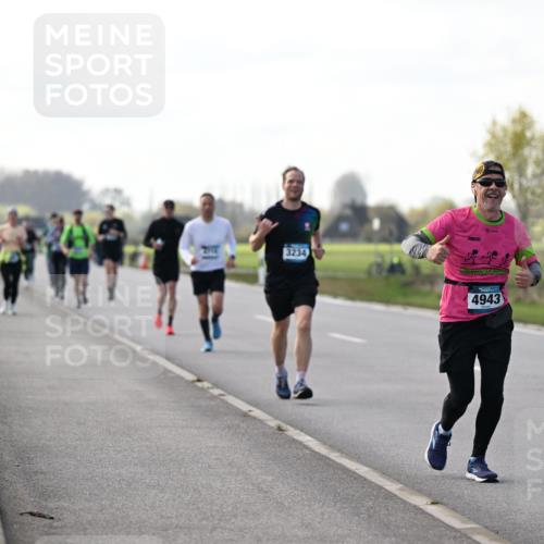 12.04.2026 - 45. Internationalen Wilhelmsburger Insellauf Dr. Thomas Lammeyer http://msf.ph/oto/9445624 12.04.2026 10:23:46 Laufen 4943 meine-sportfotos.de