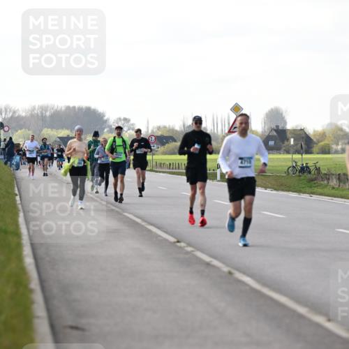 12.04.2026 - 45. Internationalen Wilhelmsburger Insellauf Dr. Thomas Lammeyer http://msf.ph/oto/9445639 12.04.2026 10:23:49 Laufen 2355, 4024, 274, 2, 4710 meine-sportfotos.de