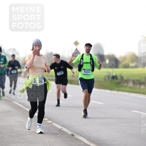 12.04.2026 - 45. Internationalen Wilhelmsburger Insellauf Dr. Thomas Lammeyer http://msf.ph/oto/9445654 12.04.2026 10:23:55 Laufen 295, 4024, 3184 meine-sportfotos.de