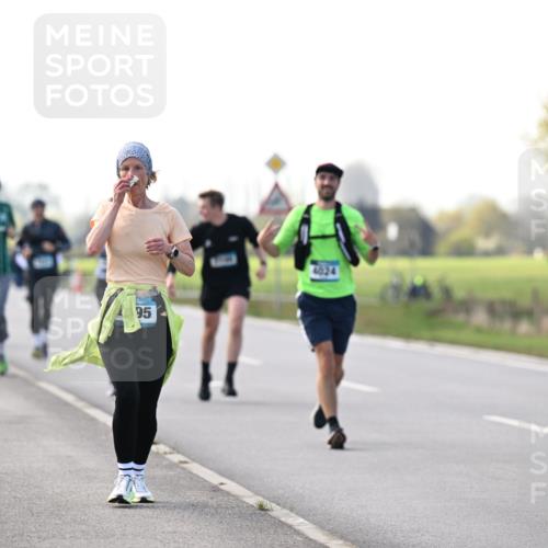 12.04.2026 - 45. Internationalen Wilhelmsburger Insellauf Dr. Thomas Lammeyer http://msf.ph/oto/9445655 12.04.2026 10:23:56 Laufen 95, 318 meine-sportfotos.de
