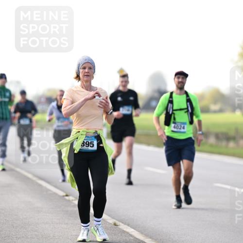 12.04.2026 - 45. Internationalen Wilhelmsburger Insellauf Dr. Thomas Lammeyer http://msf.ph/oto/9445658 12.04.2026 10:23:57 Laufen 895, 4024 meine-sportfotos.de