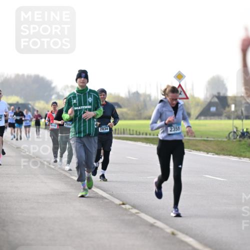 12.04.2026 - 45. Internationalen Wilhelmsburger Insellauf Dr. Thomas Lammeyer http://msf.ph/oto/9445669 12.04.2026 10:23:59 Laufen 5608, 5650, 2554, 2834, 2355 meine-sportfotos.de