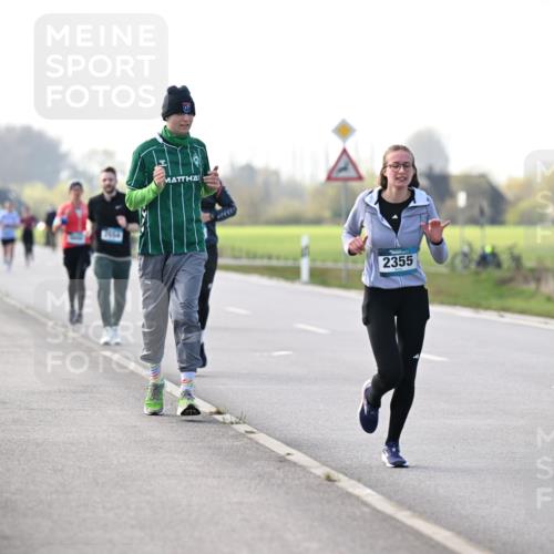 12.04.2026 - 45. Internationalen Wilhelmsburger Insellauf Dr. Thomas Lammeyer http://msf.ph/oto/9445676 12.04.2026 10:24:00 Laufen 2664, 2355, 2746 meine-sportfotos.de