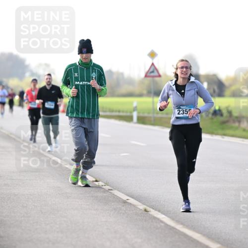 12.04.2026 - 45. Internationalen Wilhelmsburger Insellauf Dr. Thomas Lammeyer http://msf.ph/oto/9445678 12.04.2026 10:24:01 Laufen 7664, 2746, 235 meine-sportfotos.de