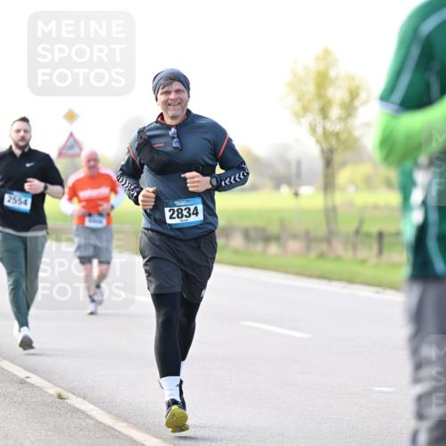 12.04.2026 - 45. Internationalen Wilhelmsburger Insellauf Dr. Thomas Lammeyer http://msf.ph/oto/9445708 12.04.2026 10:24:06 Laufen 2554, 2834 meine-sportfotos.de