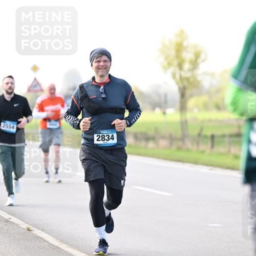 12.04.2026 - 45. Internationalen Wilhelmsburger Insellauf Dr. Thomas Lammeyer http://msf.ph/oto/9445709 12.04.2026 10:24:06 Laufen 2554, 2834 meine-sportfotos.de