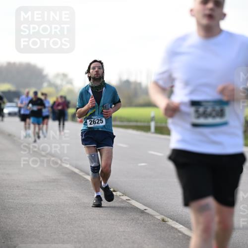 12.04.2026 - 45. Internationalen Wilhelmsburger Insellauf Dr. Thomas Lammeyer http://msf.ph/oto/9445725 12.04.2026 10:24:10 Laufen 2625, 5600 meine-sportfotos.de