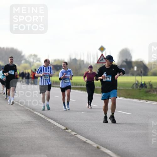 12.04.2026 - 45. Internationalen Wilhelmsburger Insellauf Dr. Thomas Lammeyer http://msf.ph/oto/9445744 12.04.2026 10:24:20 Laufen 576 meine-sportfotos.de