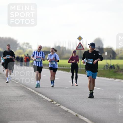 12.04.2026 - 45. Internationalen Wilhelmsburger Insellauf Dr. Thomas Lammeyer http://msf.ph/oto/9445747 12.04.2026 10:24:21 Laufen 2958, 3576 meine-sportfotos.de