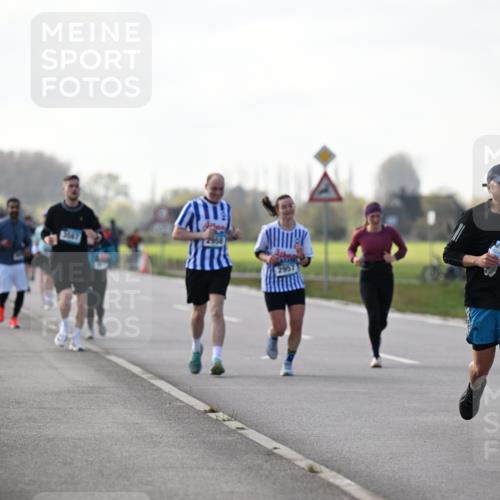 12.04.2026 - 45. Internationalen Wilhelmsburger Insellauf Dr. Thomas Lammeyer http://msf.ph/oto/9445761 12.04.2026 10:24:23 Laufen 2957, 76 meine-sportfotos.de