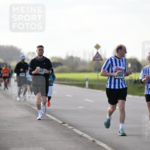 12.04.2026 - 45. Internationalen Wilhelmsburger Insellauf Dr. Thomas Lammeyer http://msf.ph/oto/9445786 12.04.2026 10:24:26 Laufen 667, 958, 2957 meine-sportfotos.de