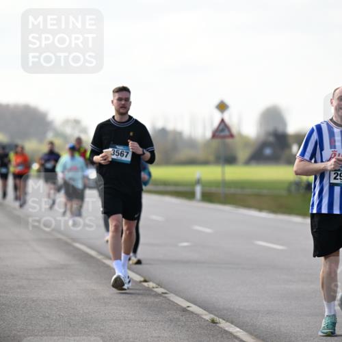12.04.2026 - 45. Internationalen Wilhelmsburger Insellauf Dr. Thomas Lammeyer http://msf.ph/oto/9445795 12.04.2026 10:24:28 Laufen 3567, 2958 meine-sportfotos.de