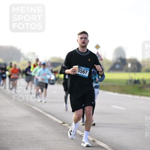 12.04.2026 - 45. Internationalen Wilhelmsburger Insellauf Dr. Thomas Lammeyer http://msf.ph/oto/9445804 12.04.2026 10:24:30 Laufen 3567 meine-sportfotos.de