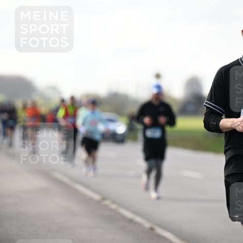 12.04.2026 - 45. Internationalen Wilhelmsburger Insellauf Dr. Thomas Lammeyer http://msf.ph/oto/9445818 12.04.2026 10:24:32 Laufen 45, 67 meine-sportfotos.de