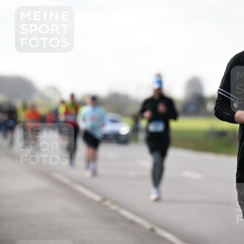 12.04.2026 - 45. Internationalen Wilhelmsburger Insellauf Dr. Thomas Lammeyer http://msf.ph/oto/9445819 12.04.2026 10:24:32 Laufen 45, 3567 meine-sportfotos.de