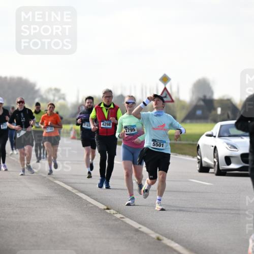 12.04.2026 - 45. Internationalen Wilhelmsburger Insellauf Dr. Thomas Lammeyer http://msf.ph/oto/9445842 12.04.2026 10:24:36 Laufen 270, 2162, 4298, 2795, 4457, 5501 meine-sportfotos.de