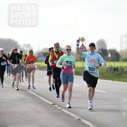 12.04.2026 - 45. Internationalen Wilhelmsburger Insellauf Dr. Thomas Lammeyer http://msf.ph/oto/9445846 12.04.2026 10:24:37 Laufen 2795, 5501 meine-sportfotos.de