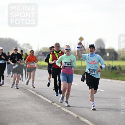 12.04.2026 - 45. Internationalen Wilhelmsburger Insellauf Dr. Thomas Lammeyer http://msf.ph/oto/9445847 12.04.2026 10:24:37 Laufen 2701, 2795, 5501 meine-sportfotos.de