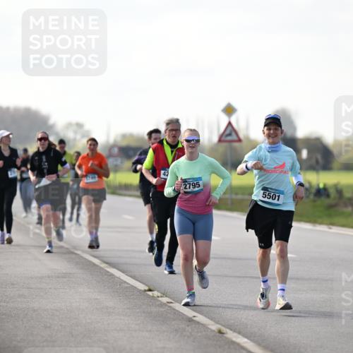 12.04.2026 - 45. Internationalen Wilhelmsburger Insellauf Dr. Thomas Lammeyer http://msf.ph/oto/9445849 12.04.2026 10:24:37 Laufen 2795, 5501 meine-sportfotos.de