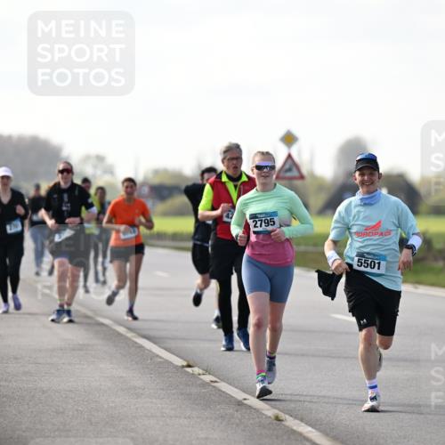 12.04.2026 - 45. Internationalen Wilhelmsburger Insellauf Dr. Thomas Lammeyer http://msf.ph/oto/9445853 12.04.2026 10:24:38 Laufen 2795, 5501 meine-sportfotos.de