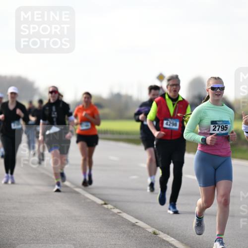 12.04.2026 - 45. Internationalen Wilhelmsburger Insellauf Dr. Thomas Lammeyer http://msf.ph/oto/9445863 12.04.2026 10:24:39 Laufen 4298, 2795, 5501 meine-sportfotos.de