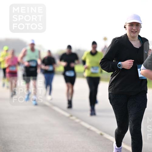 12.04.2026 - 45. Internationalen Wilhelmsburger Insellauf Dr. Thomas Lammeyer http://msf.ph/oto/9445891 12.04.2026 10:24:46 Laufen 323 meine-sportfotos.de