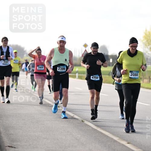 12.04.2026 - 45. Internationalen Wilhelmsburger Insellauf Dr. Thomas Lammeyer http://msf.ph/oto/9445907 12.04.2026 10:24:49 Laufen 3582, 3968, 2399, 4750, 2088 meine-sportfotos.de