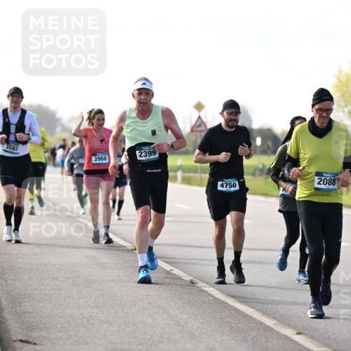 12.04.2026 - 45. Internationalen Wilhelmsburger Insellauf Dr. Thomas Lammeyer http://msf.ph/oto/9445909 12.04.2026 10:24:49 Laufen 3582, 3968, 2399, 4750, 2088 meine-sportfotos.de