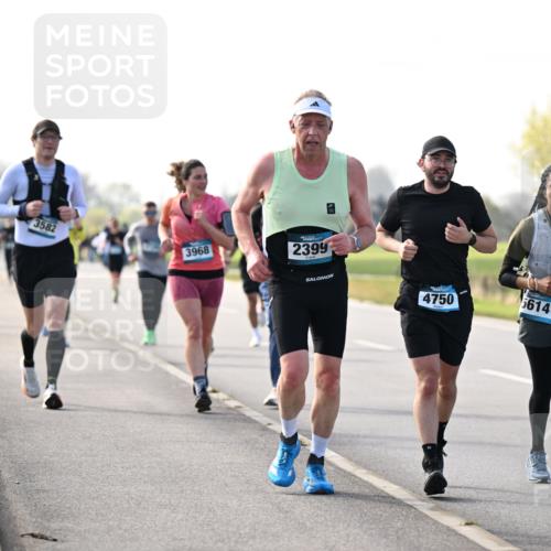 12.04.2026 - 45. Internationalen Wilhelmsburger Insellauf Dr. Thomas Lammeyer http://msf.ph/oto/9445916 12.04.2026 10:24:51 Laufen 3582, 3968, 2399, 4750, 5614, 208 meine-sportfotos.de
