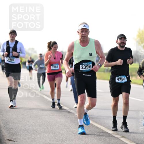 12.04.2026 - 45. Internationalen Wilhelmsburger Insellauf Dr. Thomas Lammeyer http://msf.ph/oto/9445918 12.04.2026 10:24:51 Laufen 3582, 3968, 2399, 4750 meine-sportfotos.de