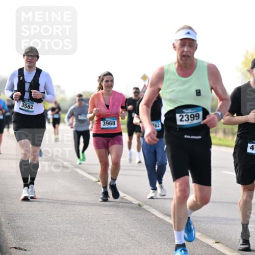 12.04.2026 - 45. Internationalen Wilhelmsburger Insellauf Dr. Thomas Lammeyer http://msf.ph/oto/9445921 12.04.2026 10:24:52 Laufen 3582, 3968, 762, 2399, 4750 meine-sportfotos.de