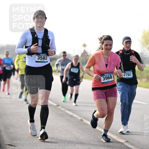 12.04.2026 - 45. Internationalen Wilhelmsburger Insellauf Dr. Thomas Lammeyer http://msf.ph/oto/9445933 12.04.2026 10:24:53 Laufen 3582, 3968, 2762 meine-sportfotos.de
