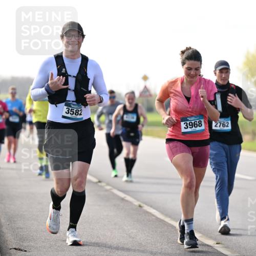 12.04.2026 - 45. Internationalen Wilhelmsburger Insellauf Dr. Thomas Lammeyer http://msf.ph/oto/9445934 12.04.2026 10:24:54 Laufen 3582, 3968, 2762 meine-sportfotos.de