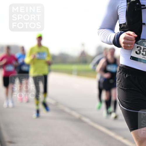 12.04.2026 - 45. Internationalen Wilhelmsburger Insellauf Dr. Thomas Lammeyer http://msf.ph/oto/9445949 12.04.2026 10:24:56 Laufen 45, 3582 meine-sportfotos.de