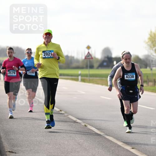 12.04.2026 - 45. Internationalen Wilhelmsburger Insellauf Dr. Thomas Lammeyer http://msf.ph/oto/9445952 12.04.2026 10:24:56 Laufen 2579, 2600, 2921, 4338, 2837 meine-sportfotos.de