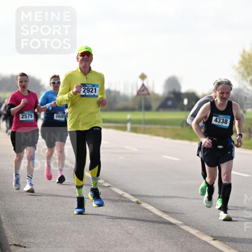 12.04.2026 - 45. Internationalen Wilhelmsburger Insellauf Dr. Thomas Lammeyer http://msf.ph/oto/9445954 12.04.2026 10:24:57 Laufen 2579, 2600, 2921, 4338, 28 meine-sportfotos.de
