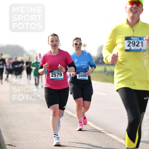 12.04.2026 - 45. Internationalen Wilhelmsburger Insellauf Dr. Thomas Lammeyer http://msf.ph/oto/9445968 12.04.2026 10:24:59 Laufen 2579, 2600, 2921 meine-sportfotos.de