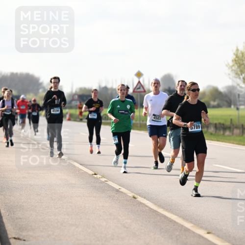12.04.2026 - 45. Internationalen Wilhelmsburger Insellauf Dr. Thomas Lammeyer http://msf.ph/oto/9445985 12.04.2026 10:25:05 Laufen 4596, 101, 4503, 789 meine-sportfotos.de