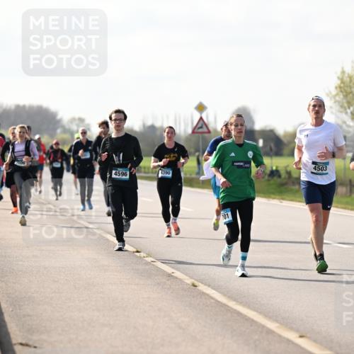 12.04.2026 - 45. Internationalen Wilhelmsburger Insellauf Dr. Thomas Lammeyer http://msf.ph/oto/9445997 12.04.2026 10:25:07 Laufen 7606, 4596, 4503, 4390, 5789, 701 meine-sportfotos.de