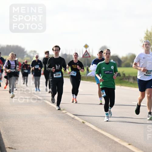 12.04.2026 - 45. Internationalen Wilhelmsburger Insellauf Dr. Thomas Lammeyer http://msf.ph/oto/9445998 12.04.2026 10:25:07 Laufen 4596, 4390, 01, 4503, 31, 5 meine-sportfotos.de