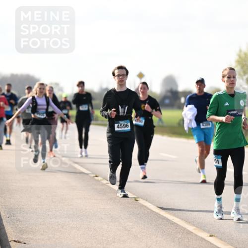 12.04.2026 - 45. Internationalen Wilhelmsburger Insellauf Dr. Thomas Lammeyer http://msf.ph/oto/9446009 12.04.2026 10:25:08 Laufen 4596, 01 meine-sportfotos.de