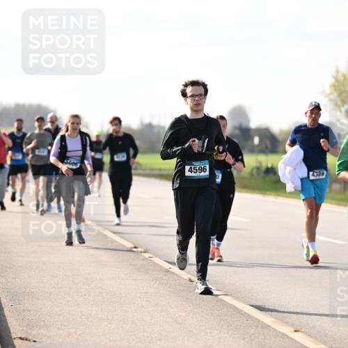 12.04.2026 - 45. Internationalen Wilhelmsburger Insellauf Dr. Thomas Lammeyer http://msf.ph/oto/9446012 12.04.2026 10:25:09 Laufen 4596, 4389, 101 meine-sportfotos.de