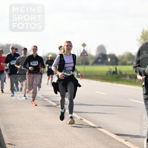 12.04.2026 - 45. Internationalen Wilhelmsburger Insellauf Dr. Thomas Lammeyer http://msf.ph/oto/9446026 12.04.2026 10:25:11 Laufen 3918, 2606, 4596 meine-sportfotos.de