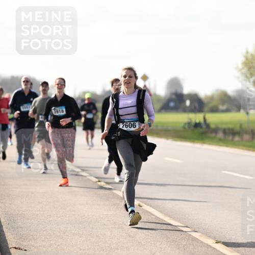 12.04.2026 - 45. Internationalen Wilhelmsburger Insellauf Dr. Thomas Lammeyer http://msf.ph/oto/9446029 12.04.2026 10:25:12 Laufen 3918, 2606, 39, 45 meine-sportfotos.de