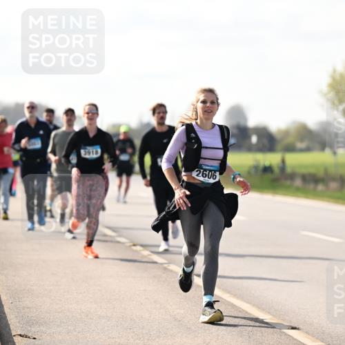 12.04.2026 - 45. Internationalen Wilhelmsburger Insellauf Dr. Thomas Lammeyer http://msf.ph/oto/9446032 12.04.2026 10:25:12 Laufen 3918, 2606, 439 meine-sportfotos.de
