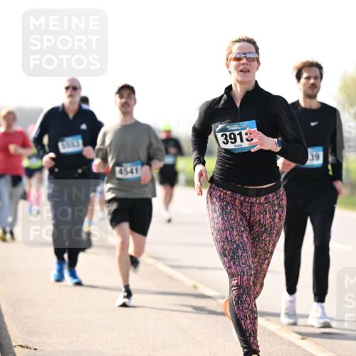 12.04.2026 - 45. Internationalen Wilhelmsburger Insellauf Dr. Thomas Lammeyer http://msf.ph/oto/9446053 12.04.2026 10:25:15 Laufen 4541, 3915, 39 meine-sportfotos.de