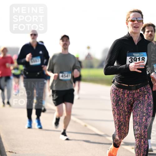 12.04.2026 - 45. Internationalen Wilhelmsburger Insellauf Dr. Thomas Lammeyer http://msf.ph/oto/9446056 12.04.2026 10:25:16 Laufen 4541, 3918 meine-sportfotos.de