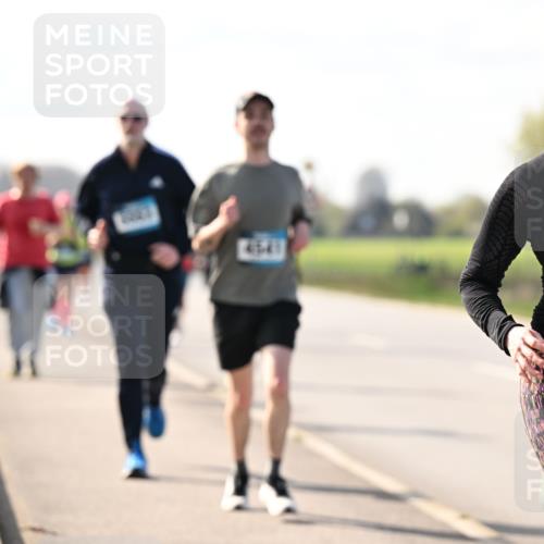 12.04.2026 - 45. Internationalen Wilhelmsburger Insellauf Dr. Thomas Lammeyer http://msf.ph/oto/9446058 12.04.2026 10:25:16 Laufen 46, 41, 3918 meine-sportfotos.de