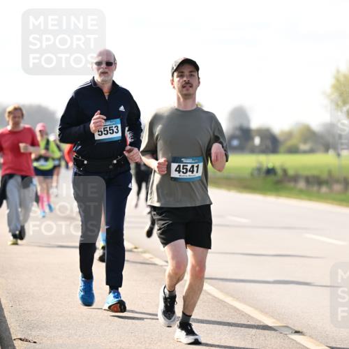 12.04.2026 - 45. Internationalen Wilhelmsburger Insellauf Dr. Thomas Lammeyer http://msf.ph/oto/9446059 12.04.2026 10:25:17 Laufen 5553, 4541 meine-sportfotos.de